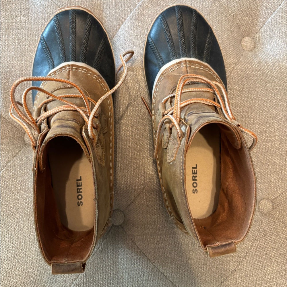 Sorel Womens Boots Size 8 1/2